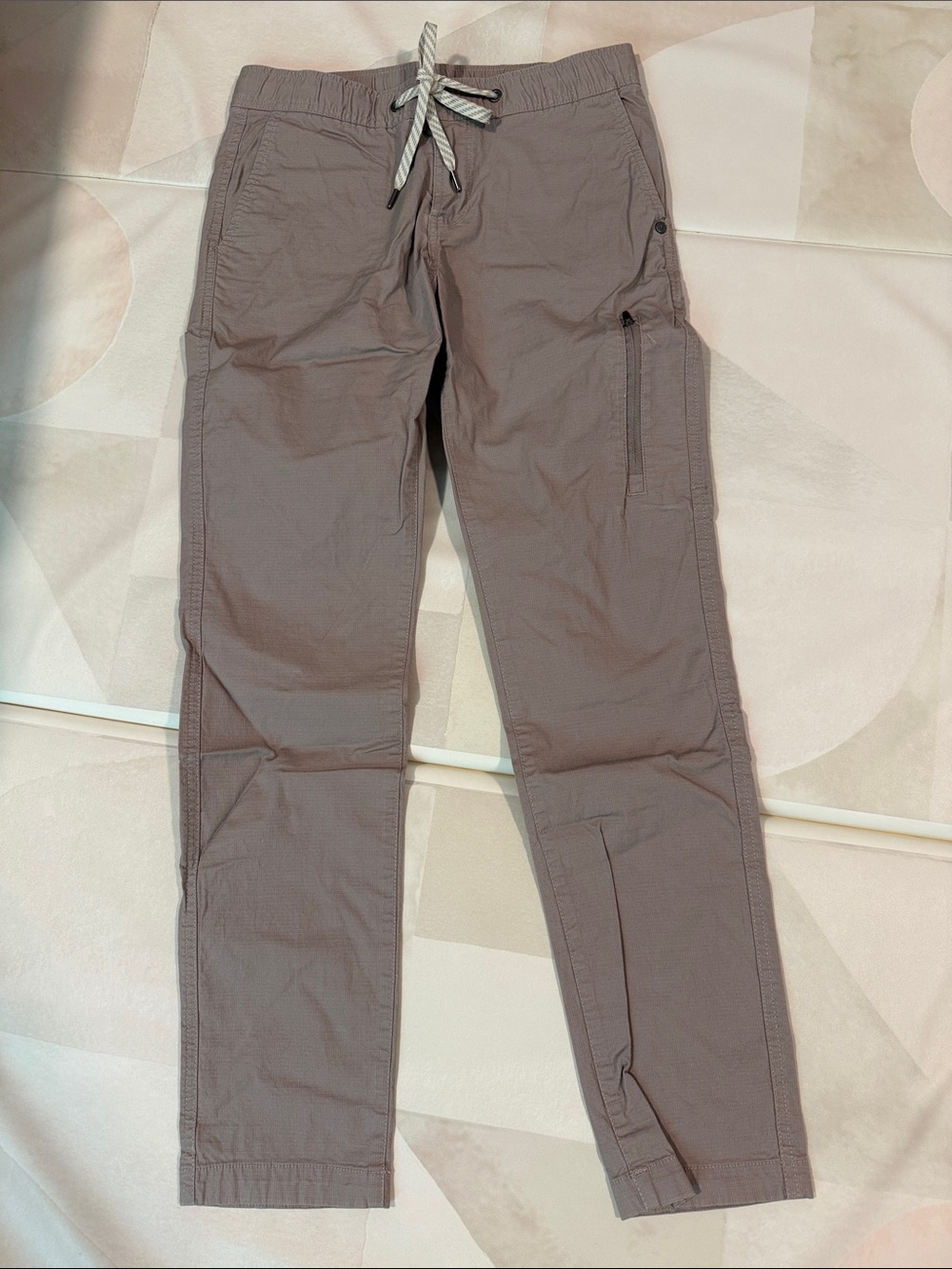 Vuori Women's ripstop pants